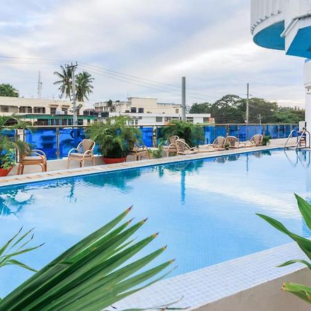 Hotel Sapphire Момбаса Екстериор снимка