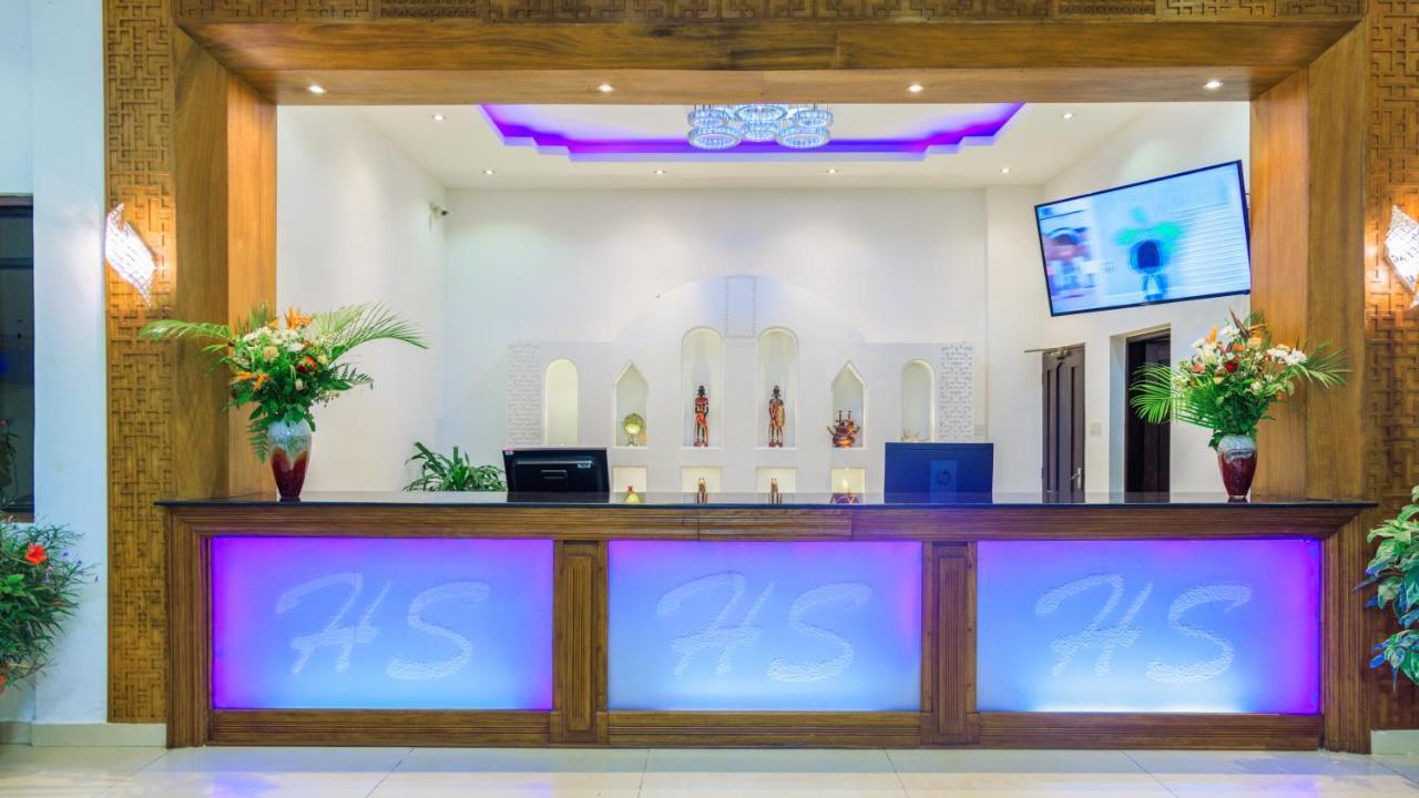 Hotel Sapphire Момбаса Екстериор снимка