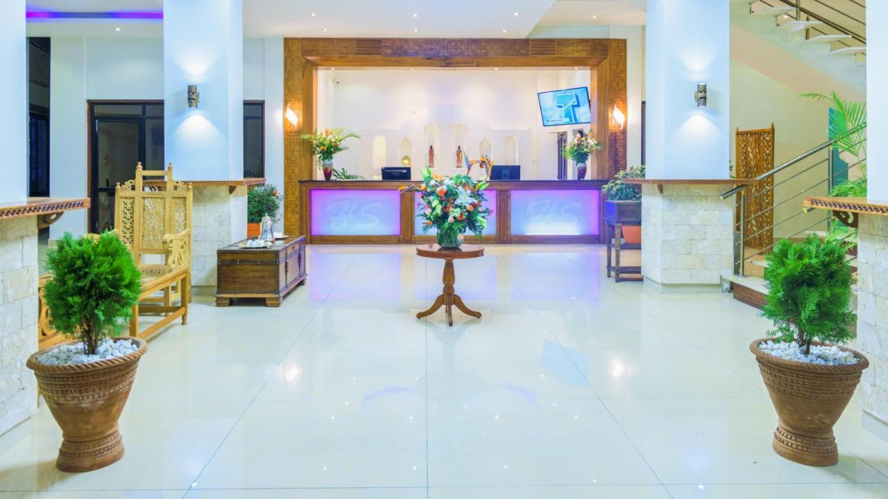 Hotel Sapphire Момбаса Екстериор снимка