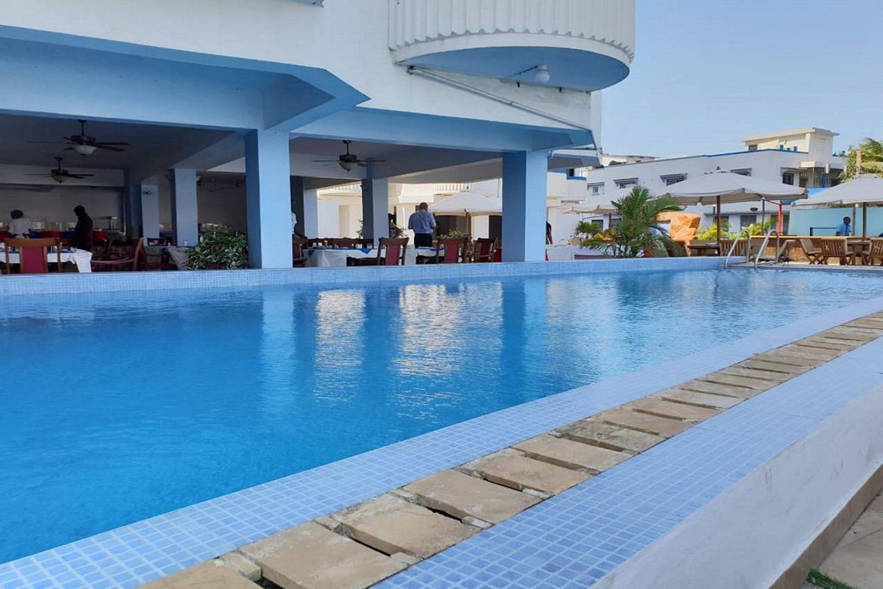 Hotel Sapphire Момбаса Екстериор снимка