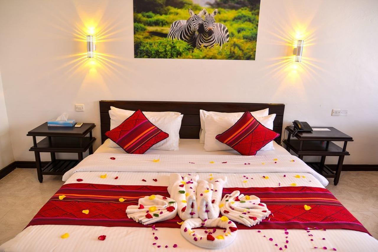 Hotel Sapphire Момбаса Екстериор снимка