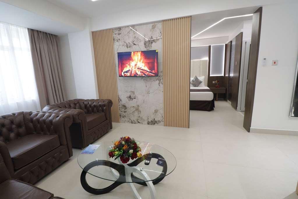 Hotel Sapphire Момбаса Стая снимка